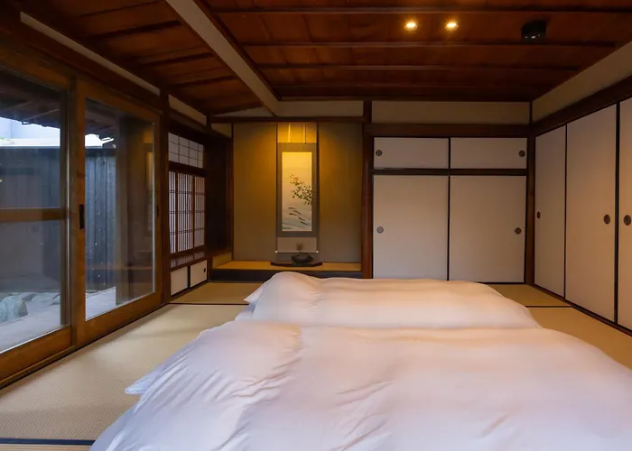Castle Town Contemporary Ryokan 天籟 - Tenrai -